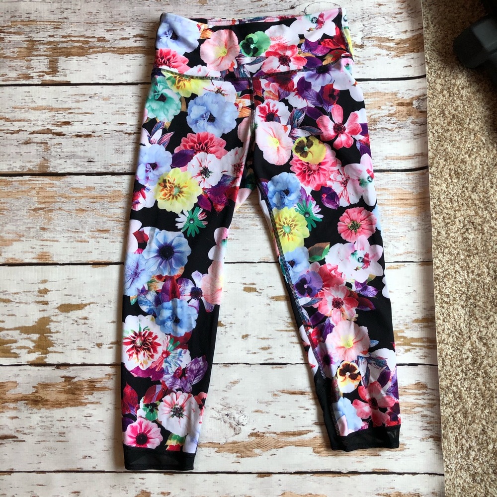Old Navy Capri active pants size med